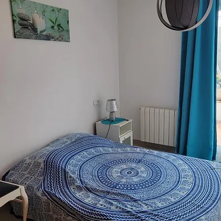 Hotel Superbe Vue Mer Et Piscine 4*